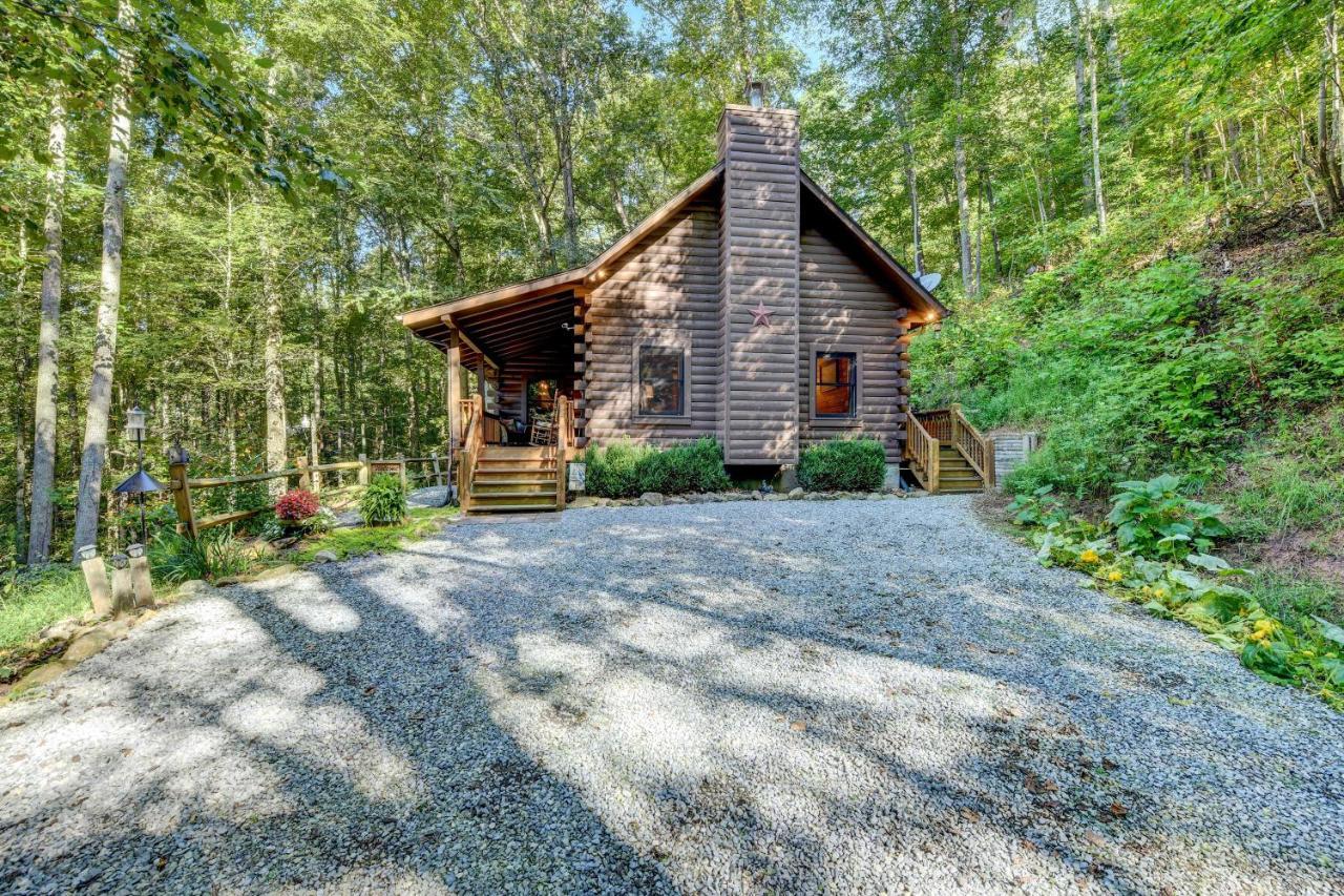 Waynesville Cabin With Covered Deck And Fire Pit! Lake Junaluska Exteriér fotografie